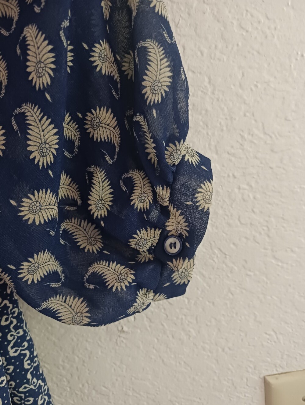 Rain + Rose Balloon Sleeve Boho Blouse - Picture 3 of 5